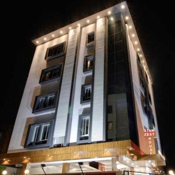 Hotel Star Zest House Nagpur Esterno foto